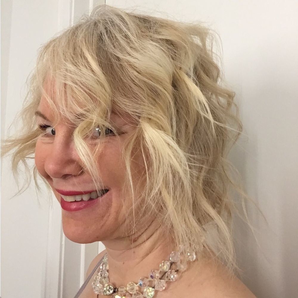 Meet your Posher, Denise
